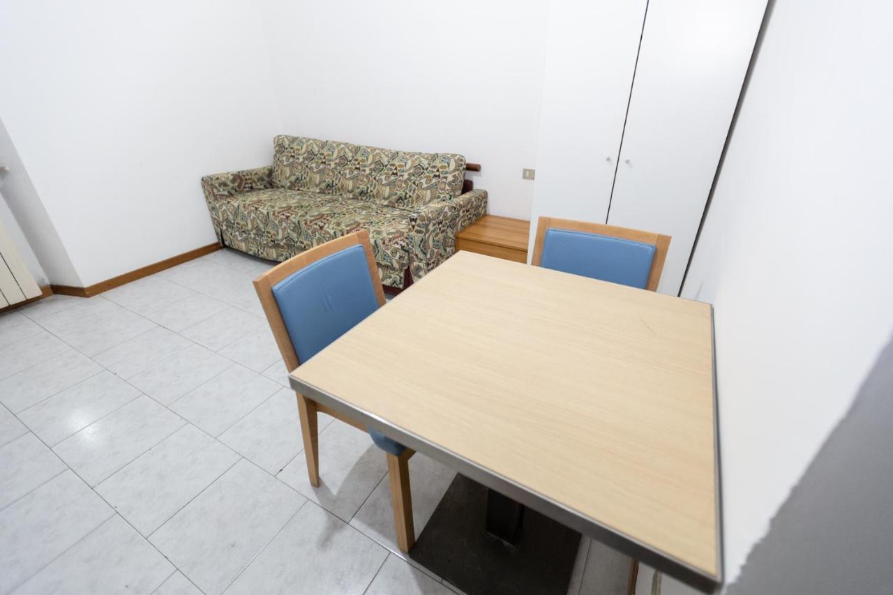 Dream House Chinatown Apartment Milano Exterior foto
